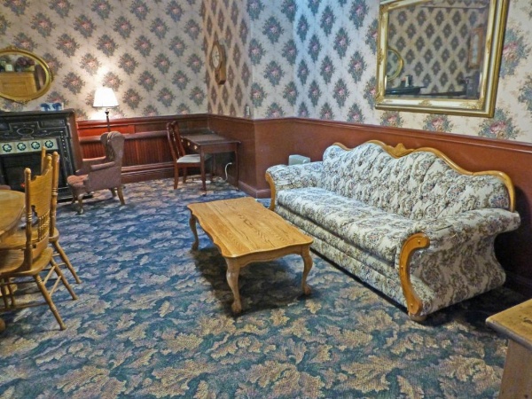 Victorian Inn image 12