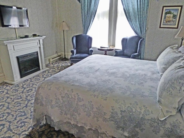 Victorian Inn image 18