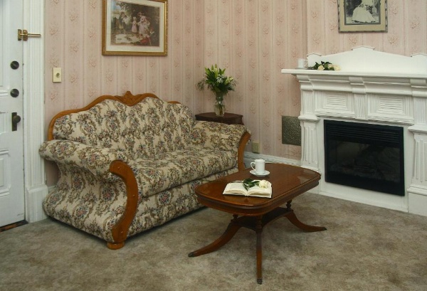 Victorian Inn image 26
