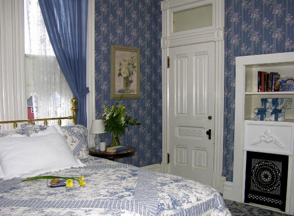 Victorian Inn image 3
