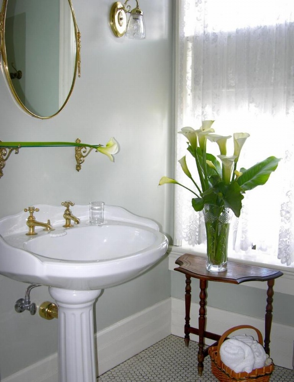 Victorian Inn image 9
